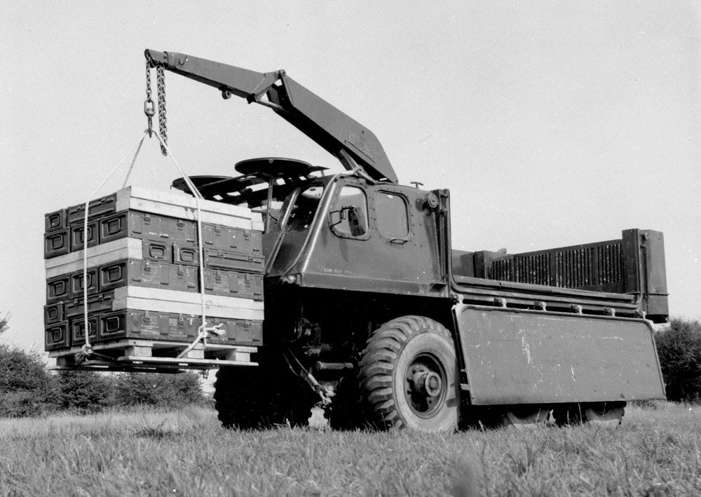 Autoline_En's tweet photo. Alvis Stalwart.
article #retro #retroarticle #army https://t.co/g5TlDEhXYG