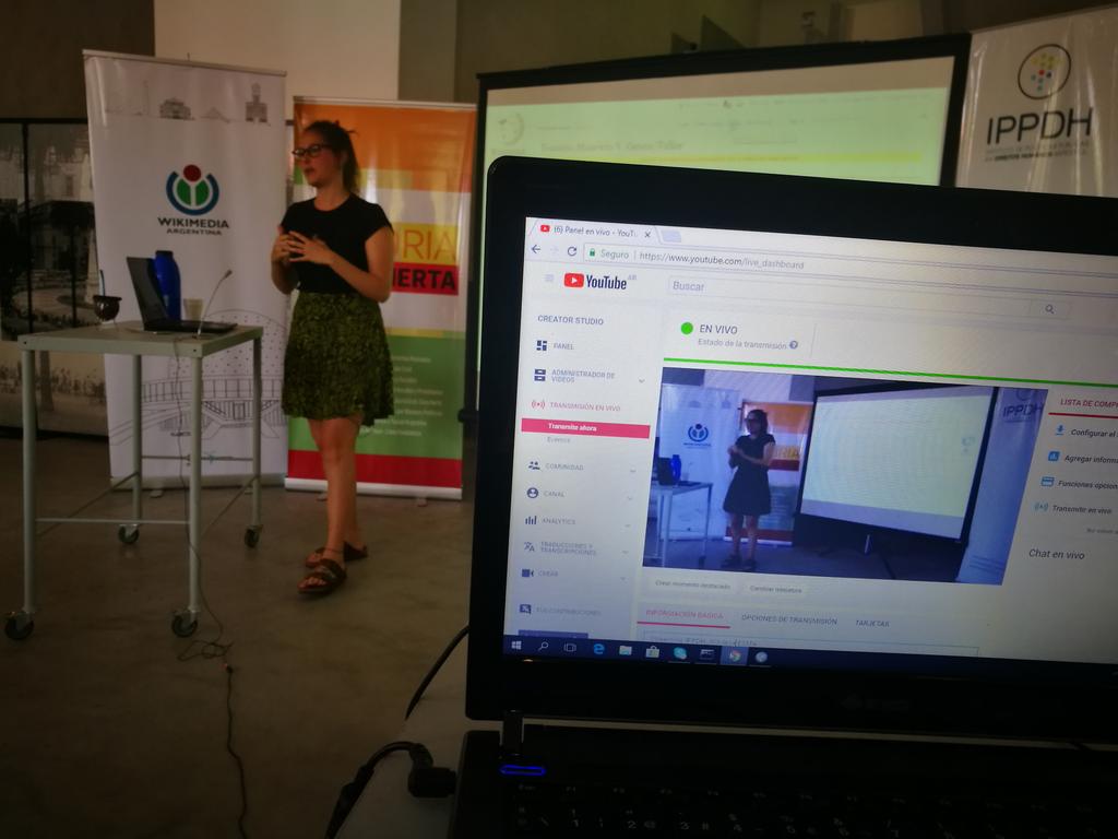 IPPDHMERCOSUR's tweet photo. Ya estamos #EnVivo editando en #Wikipedia sobre la #ESMA #SentenciaESMA, puedes aprender a editar ahora aquí https://t.co/rjnCME9gL3 https://t.co/ULQABfcykb