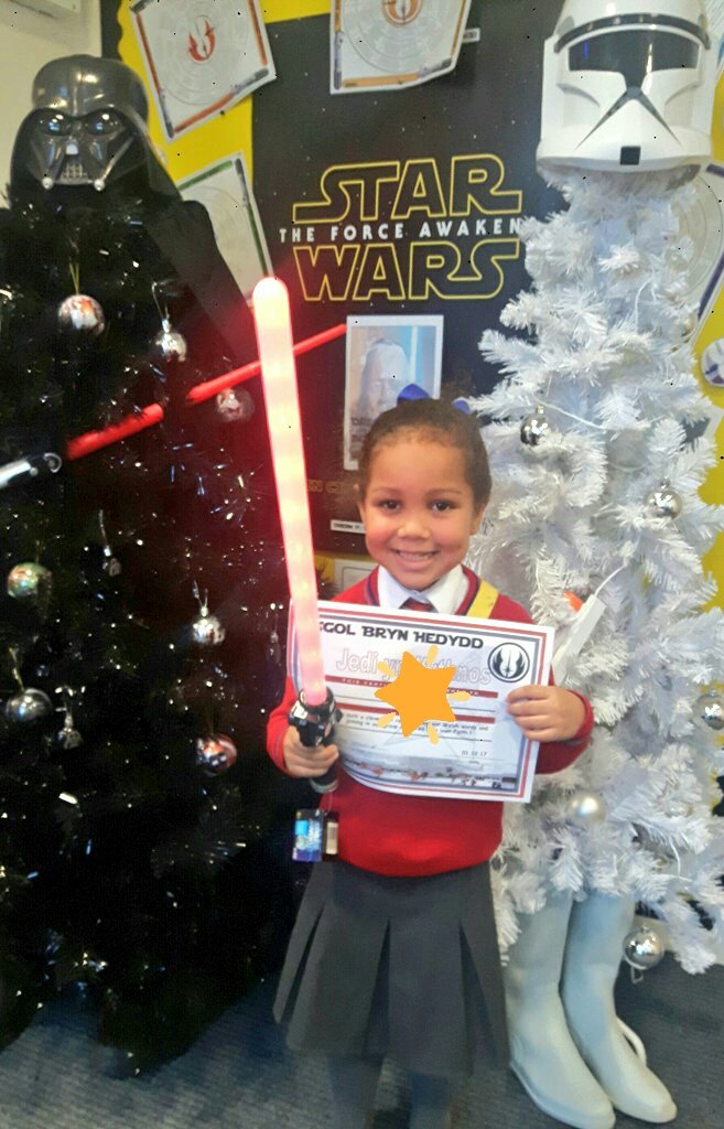 ysgolbrynhedydd's tweet photo. Here are our #afternoonclass pupils awarded with "Jedi of the Week" HUGE well done da iawn #DIAIUTF #YBH #YBHnursery #jedioftheweek #congratulations #llongyfarchiadau https://t.co/BUcfOTZh4h