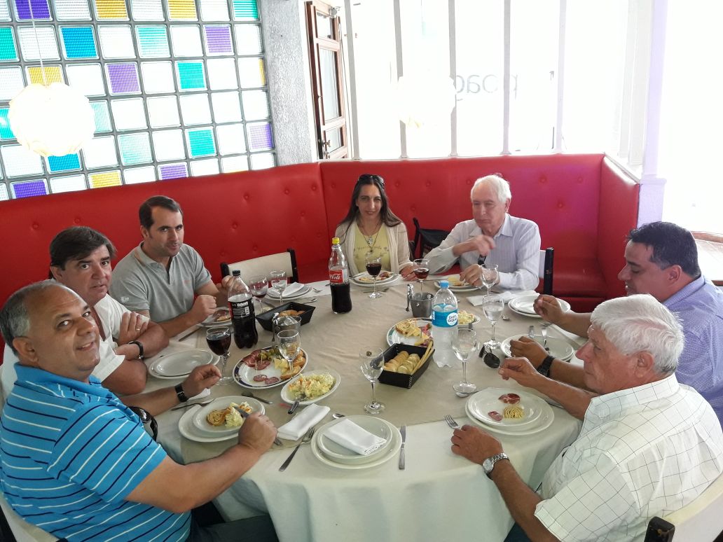 Expoagrocom's tweet photo. Previa #Expoagro2018. Nos reunimos con empresas de Santa Fe en Armstrong #TodoComienzaAquí #Expoagro
@achilli_dibatis #Apache #Caimán @crucianelliok #DeGrande @ercaonline #Gimetal #Ombú #SuperWalter #MetalurgicaCele #Geotec @MetSB #Fabrinor #Pony https://t.co/rIfUzkekOG