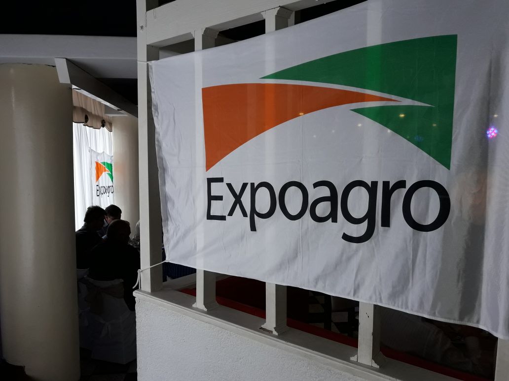 Expoagrocom's tweet photo. Previa #Expoagro2018. Nos reunimos con empresas de Santa Fe en Armstrong #TodoComienzaAquí #Expoagro
@achilli_dibatis #Apache #Caimán @crucianelliok #DeGrande @ercaonline #Gimetal #Ombú #SuperWalter #MetalurgicaCele #Geotec @MetSB #Fabrinor #Pony https://t.co/rIfUzkekOG