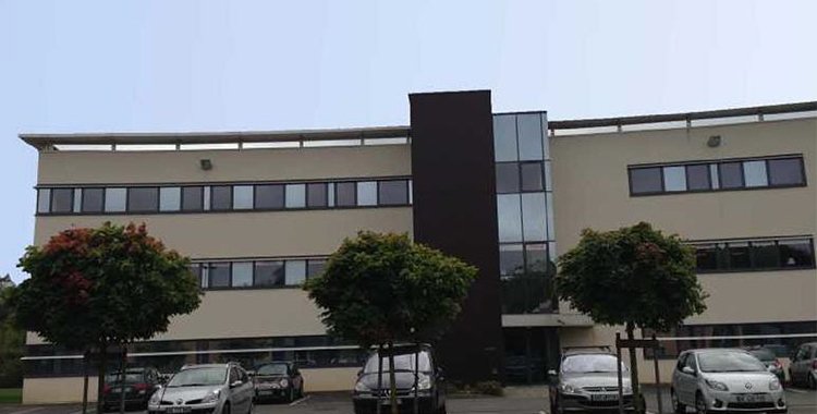 PERIAL's tweet photo. #PERIAL Asset Management acquiert 2 immeubles de bureaux en périphérie lilloise pour le compte de sa #SCPI #PFO
▶️https://t.co/M4GGdDSFvN
🏢📈
#épargneimmobilière
#AssetManagement
#acquisition https://t.co/KQ8SKMji4Q