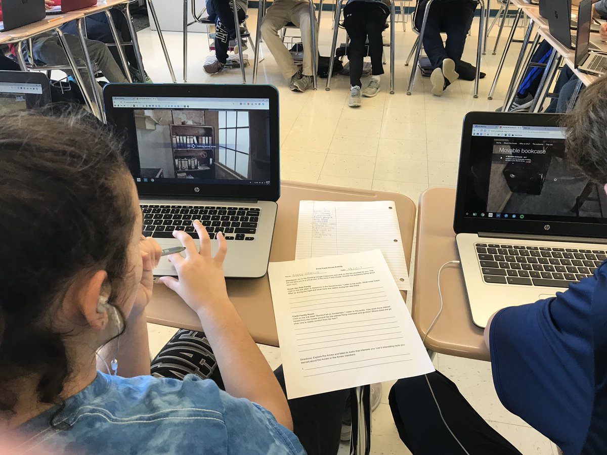 htsjaeger's tweet photo. 8th grade looking at a virtual reality of the Secret Annex. #techadvantages #noneedtotravel https://t.co/9uOrWBhvZJ