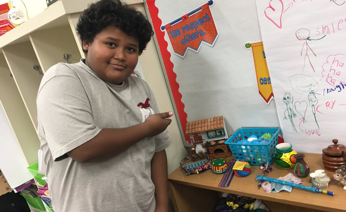 emilyfranESL's tweet photo. Angel: “hey, Mrs. Francis, that looks just like my mamá’s kitchen!”
💥!! Connections! #ELLchat_Snaps 🌎🌟🙌🏼 https://t.co/9kHdD56z3H