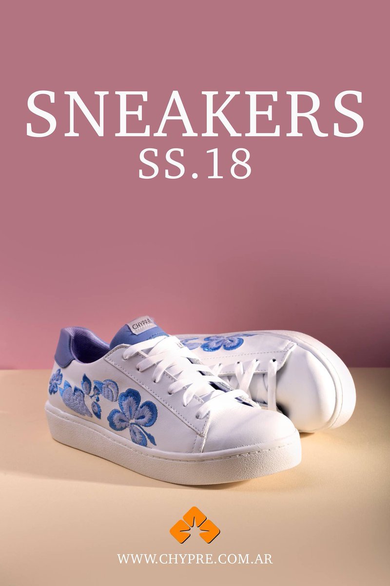 ChypreOK's tweet photo. #sneakers #viernesenzapatillas https://t.co/Z6IWoi6pIg