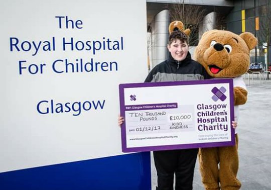 Community2045's tweet photo. Fantastic Mason ! 👍#kiddkindness . Auchinleck 2045 https://t.co/WMgY7DLg2D