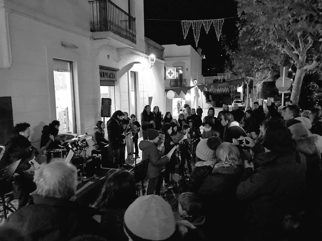 EMMCabrils's tweet photo. #EMMCabrils
Concert de nadal
#estapassant https://t.co/1MPtmtklbB