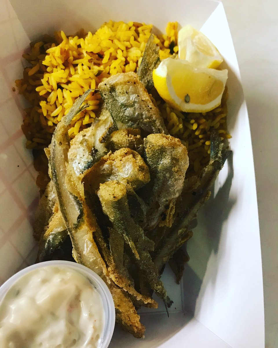 barracudaonfly's tweet photo. Fish on Friday ๐ฃ
#fridayspecials #bostonlunch #boston #bostoneats #dtxlunch #bostonlocal #bostonfood #bostonfish #eatlocal #supportlocal #downtownboston #eatin #takeout #55bromfield @BarracudaTavern's little sister #babycuda #barracudaonthefly #getinhere #gethooked #onthefly https://t.co/uU93WHv5fP