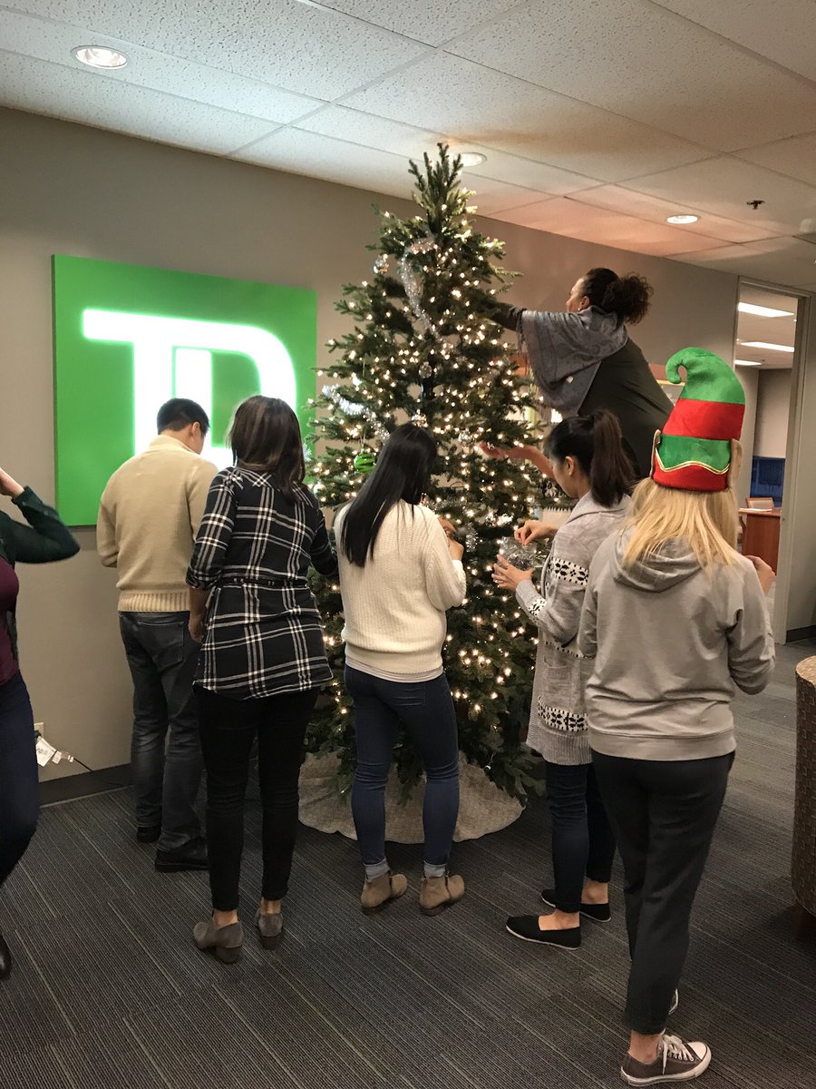 It’s the time of the season 🎄#ReadyForYou @MauroManzi_TD <a href="/SabbyTong/">Sabrina Tong</a> @DMitchell_TD <a href="/sarbjohal1/">Sarb Johal</a> @catherinercook1 @bkwok86 <a href="/SharonS64793132/">Sharon Stewart</a> <a href="/Giselle_TD/">Giselle</a>