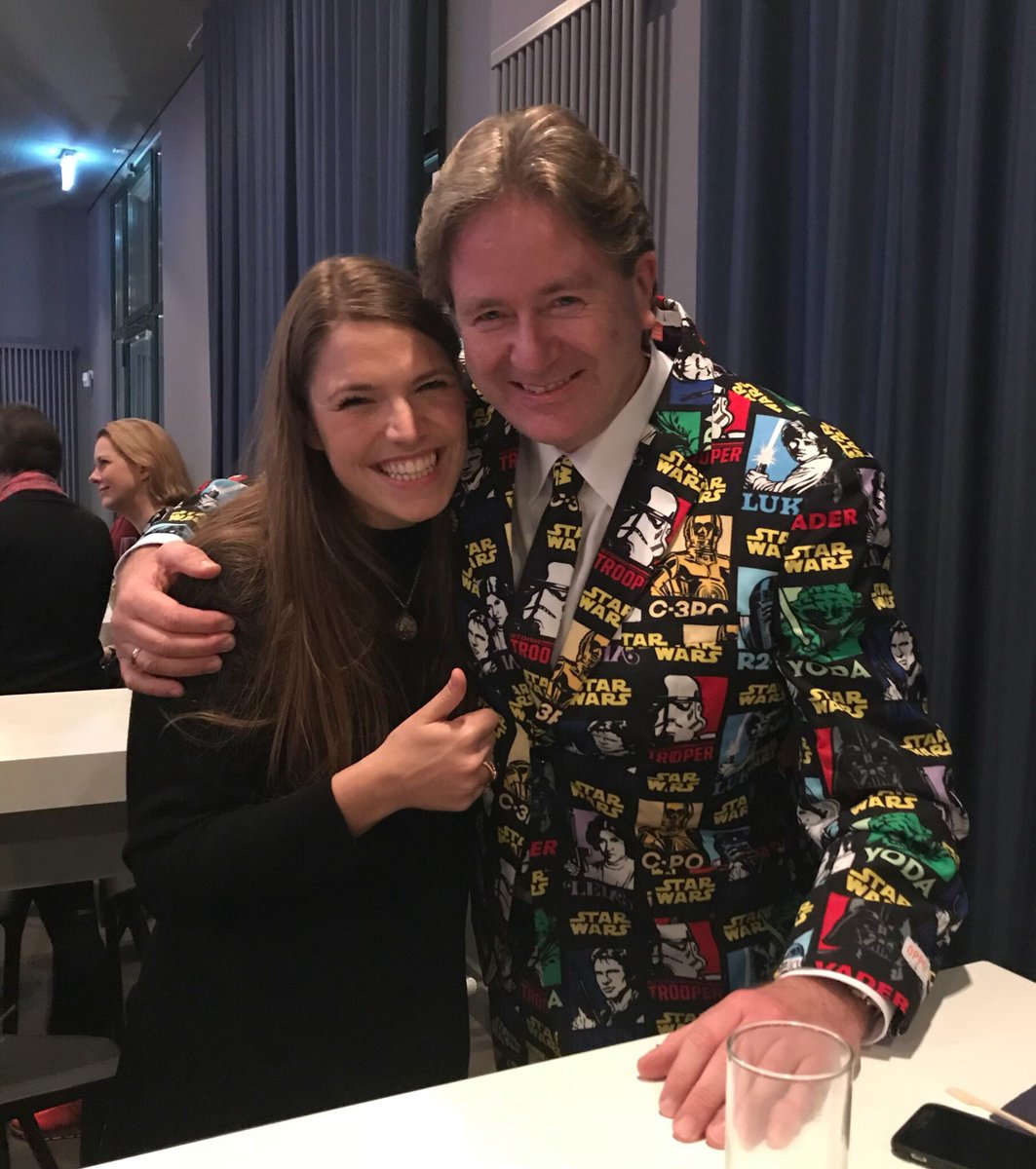 JeanneKinderman's tweet photo. Shine bright like a #malehero -Diamond 💎 @frankzdeluxe #DLFA @Women_Digital https://t.co/gUC8JfETTI