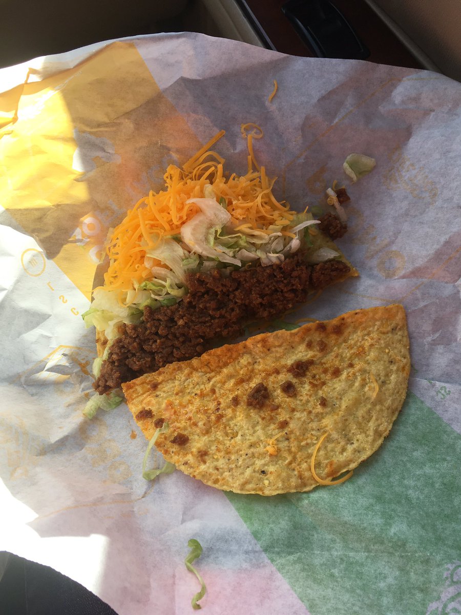 Casey_Jordan123's tweet photo. I have so much faith in you guys but you always let me down 😪 @DelTaco https://t.co/rn41VdK2yk