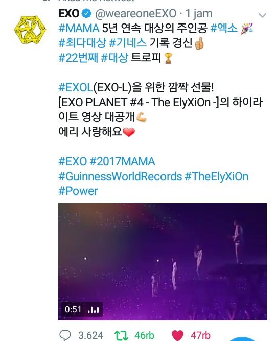 FaktaEXO_ID's tweet photo. 171202 EXO secara resmi memecahkan rekor lain dengan menjadi kelompok yang paling banyak dianugerahi Daesang di Mnet Asian Music Awards dengan jumlah total 6 Daesangs
π @weareoneEXO π https://t.co/PkiAGV6Fb2