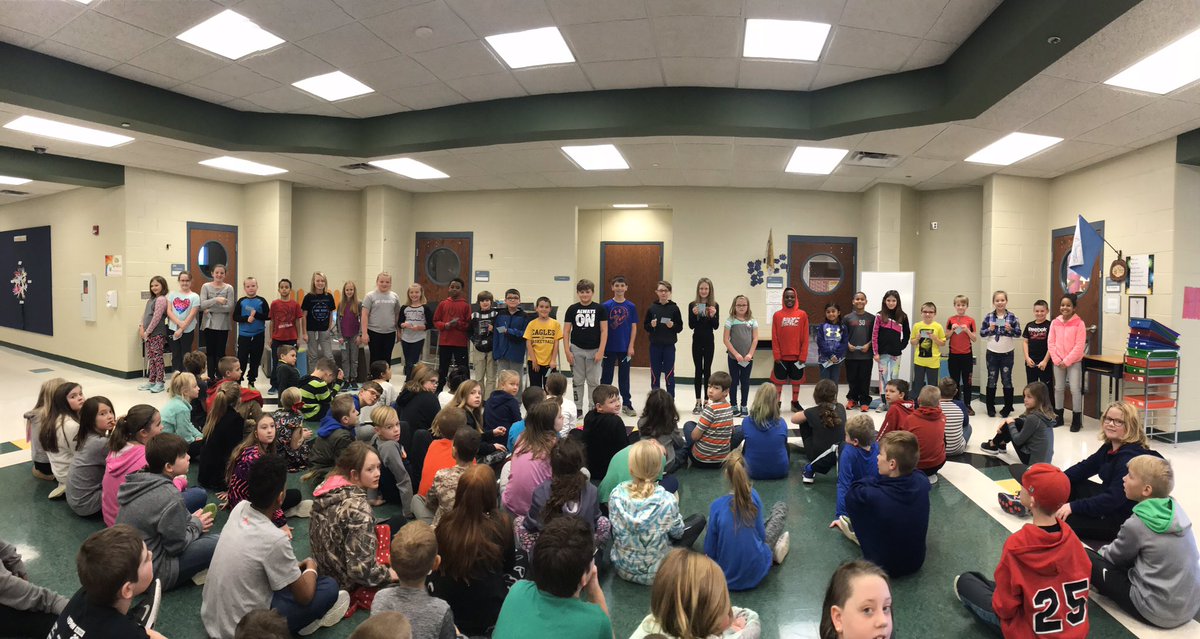 MrsBenson212's tweet photo. Teachers and classmates caught these 4th graders being leaders A LOT in November!! @KBElementary @MrsRoth310 @MsHogan_306 @KBMrsLay #kb4thgrade https://t.co/7UaFtfdCKr
