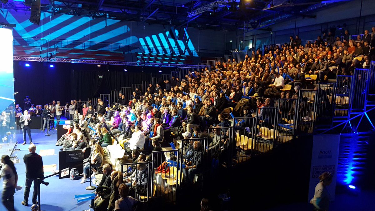 France <a href="/HKsquash/">HK Squash</a> is on the public is ready !

Les supporters sont en place pour France Hong Kong !

#squash #Squash2024 #MWT2017