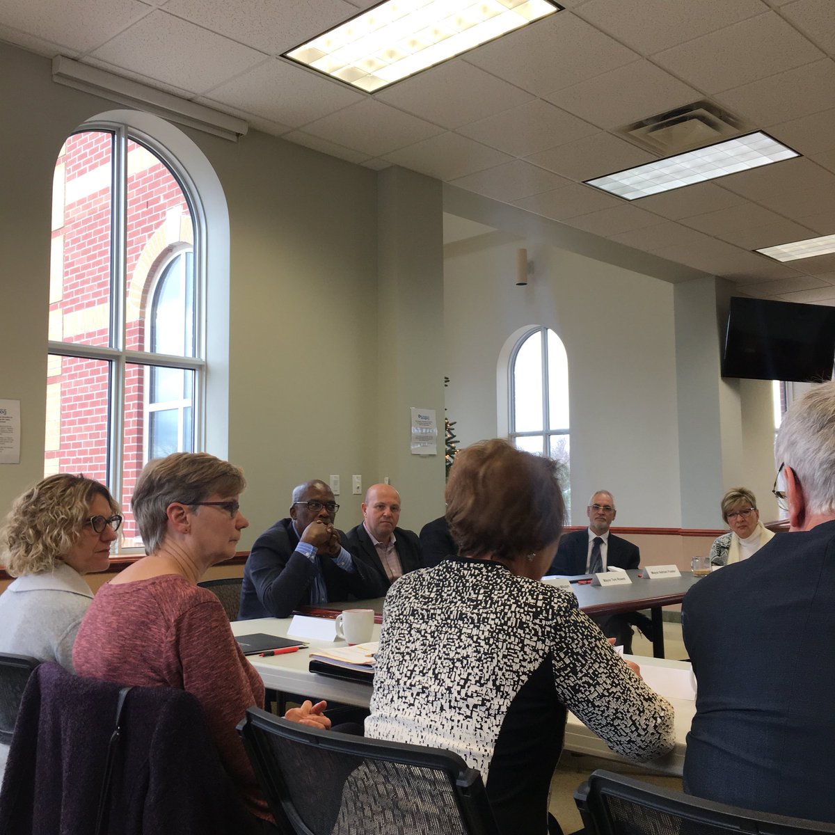 PeterMilczyn's tweet photo. It was good to discuss housing affordability with @GranvilleMPP, @tom_rowett and local city councillors in Port Perry. Thank you for having me and for your interest in housing! https://t.co/y5OckJeS83