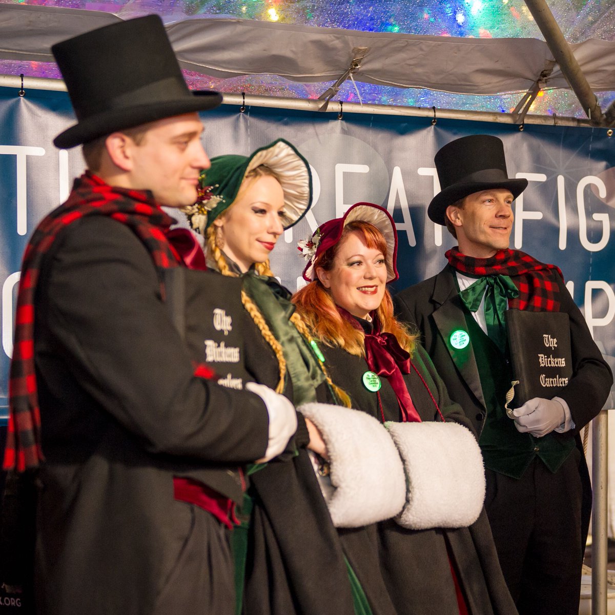 Holidays on the Transit Mall begins tonight! Join us and <a href="/thesquarepdx/">The Square</a> for performances, giveaways and more along the transit mall all month long! Tonight at 5pm at 5th and Morrison enjoy a marimba band performance! 

Find all events at portlandmall.org 🚊🚊🚊