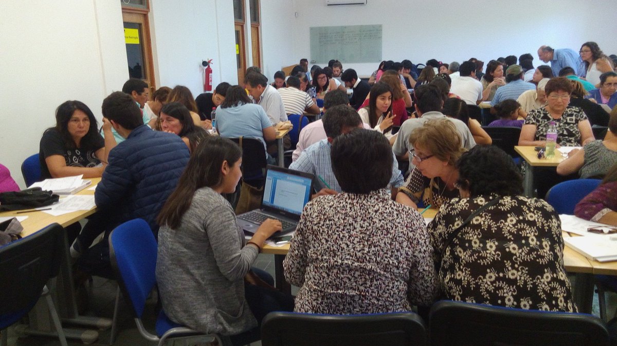 SomosChoapa's tweet photo. Alumnos de #UCN capacitan en planes de negocios a postulantes del #ProgramaCosecha de #VivaSalamanca. 🙌 https://t.co/MocDIMZE0D