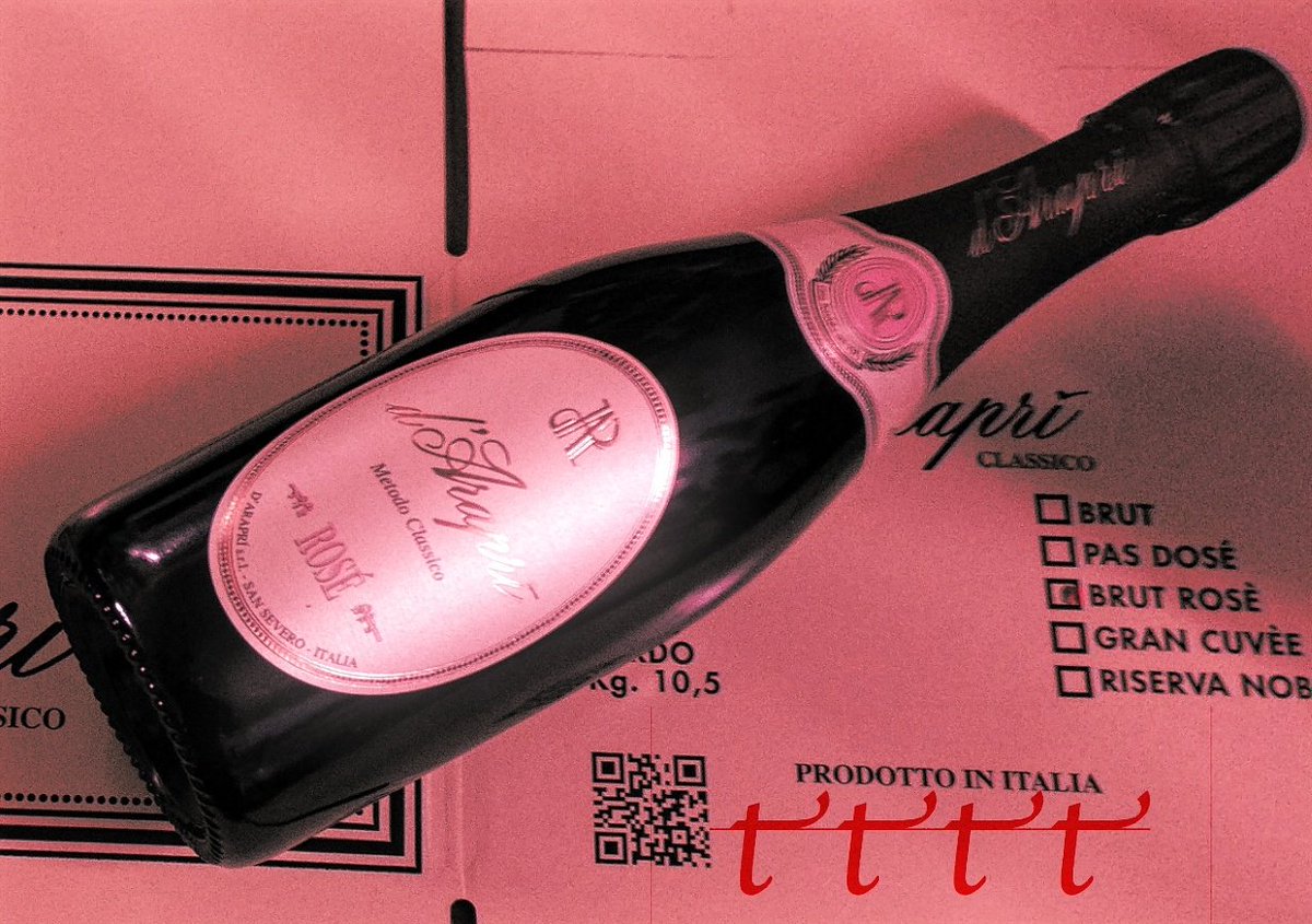 dArapriSpumanti's tweet photo. #bollicine #daraprì #brut #rosè #metodoclassico #4viti #VITAE2018 #AIS #italianwine #italianbubbles #lemiebollicine https://t.co/mNbqAYaheg