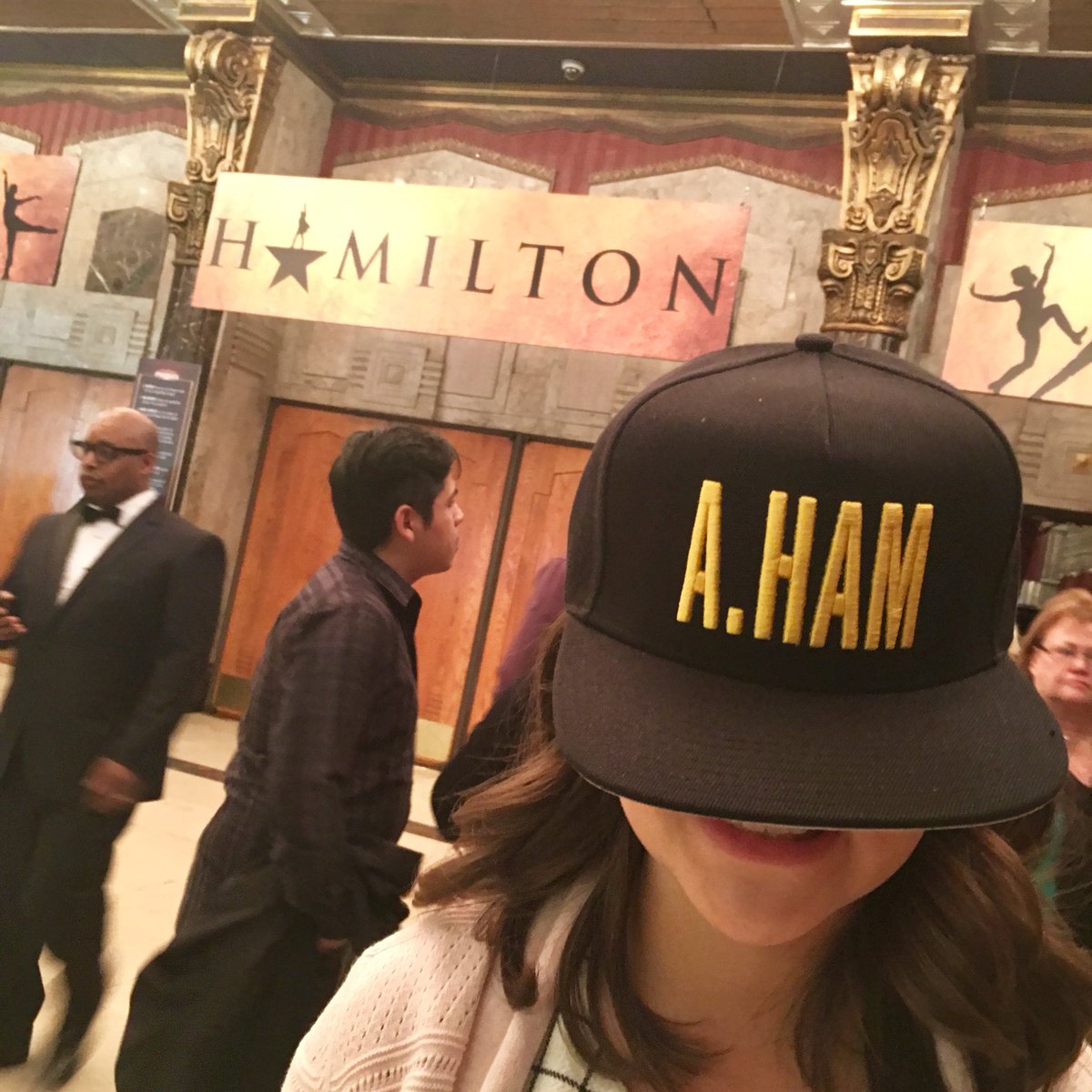 vandabarcelos's tweet image. Last night all her #HamilDreams came true!  #AdotHam #HamiltonLA
