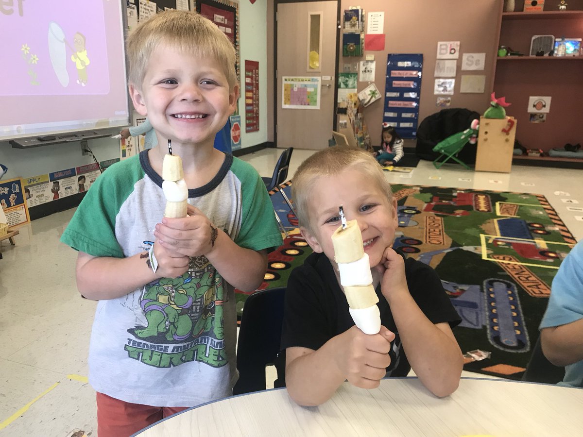 Kristi72844619's tweet photo. Edible Pattern Kabobs!!! #prek #ABABpattern #wesbelievers #weselementary https://t.co/4eYs0xFJxE