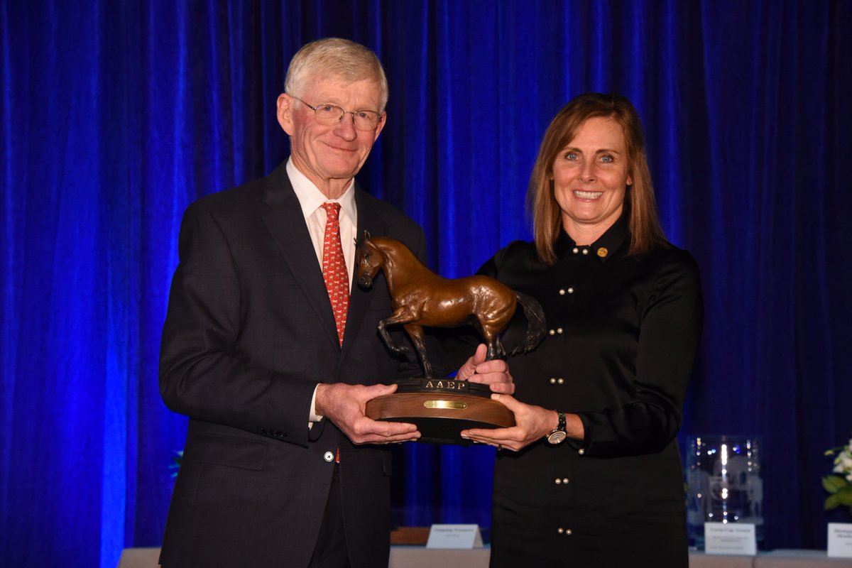 AAEPHorseDocs's tweet photo. Congratulations and welcome to Dr. Margo Macpherson who was installed as the 2018 AAEP President at #AAEP17! We are excited to see the association flourish under your leadership!

➡️ https://t.co/8r5n7AAO0F https://t.co/HQd4wRWASO