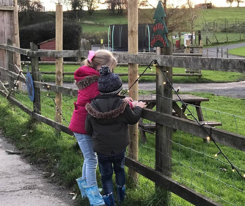 ParentingTrials's tweet photo. I know it's still technically only November. But..... *sings* 'it's beginning to look a lot like Christmas' 🎄 #curiouslittleexplorers  #whatevertheweatherkids #outdoorsandhappy #myfamilyadventures #oureverydaymoments #littlestoriesofmylife #documenty… https://t.co/JOWHET44fc https://t.co/7RFRLJdP62