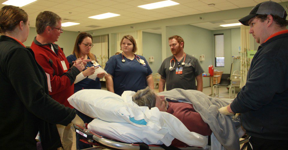 ExpectMoreAR's tweet photo. .@BlackRiverTC enrolls 3,000 on campus in Pocahontas & Paragould, & online. BRTC students find success through both 2+2 transfer programs & preparation for careers in fire science, EMT, nursing, industrial electricity, machine tech & more.
#KnowThe22: https://t.co/w5ysb4esMT https://t.co/Ceb31TpWAF