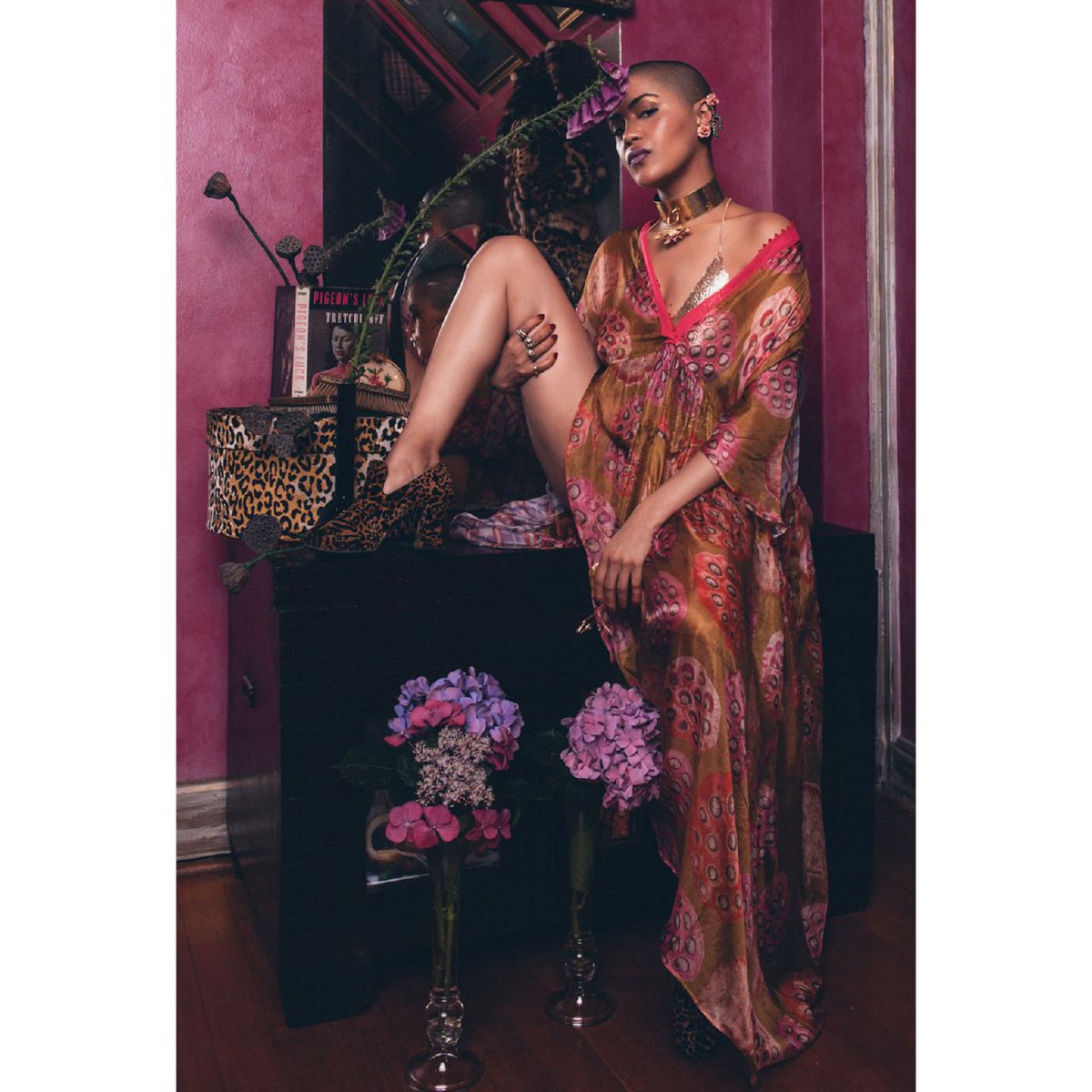 LadySkollie's tweet photo. 🔮 Proud to be the face of @Leopardfrock 's new BOUDOIR campaign. Art direction by @lezanneviviers shot by @uglybruv 🔮 https://t.co/u2U97pUUrm