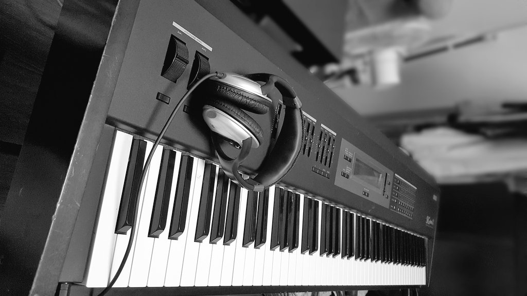 Magnolia 圭 Auf Twitter グランドﾋﾟｱﾉと同じ鍵盤数の物 を 貸して頂き 今まで以上に ダイナミックに弾く練習をしています 特に 左の指の蜘蛛のようなｱﾙﾍﾟｼﾞｵに苦戦しています 自分の曲でも 今までの私の演奏では 本当の聴かせ所も 限界maxまでの奏法ではなかったので