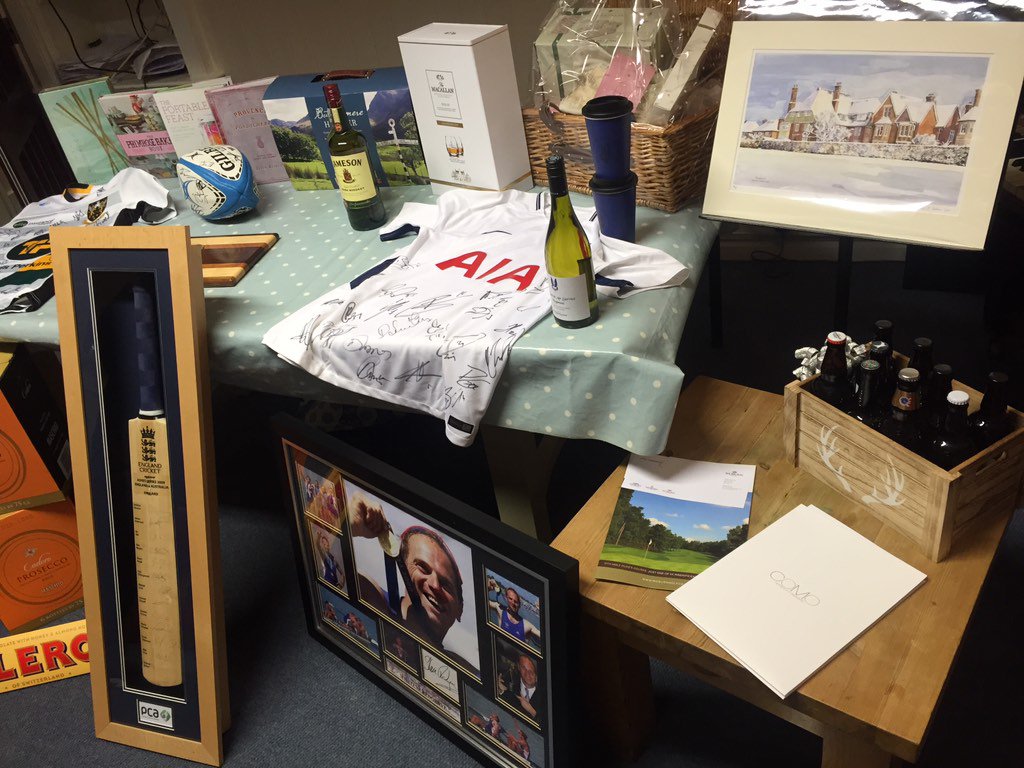 17Pemberley's tweet photo. Auction underway! @17Pemberley @BSMoBros2017 https://t.co/r8R72De9Gi