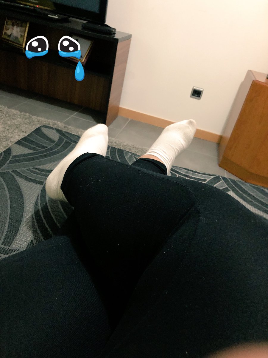 saracuraa17's tweet photo. Hj abandonas te me... és uma puta reles
#odeiote
@Biiamarques_14 https://t.co/vNg1UFqO9Y