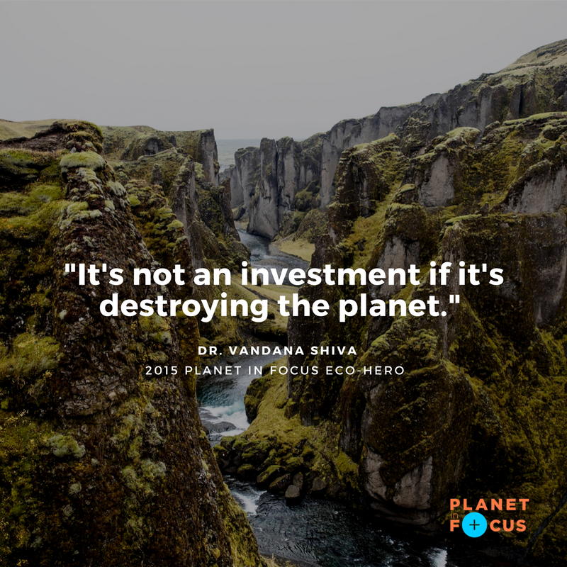 PlanetinFocus's tweet photo. #WednesdayWisdom from our 2015 Eco-Hero @drvandanashiva 🌎 The holiday season can be a great time of year to reflect on our habits and rethink the impact of spending. We can all do things to help the planet while enjoying this magical time of year! Let's spread some goodness 💚 https://t.co/Kk0SIhl1Wb