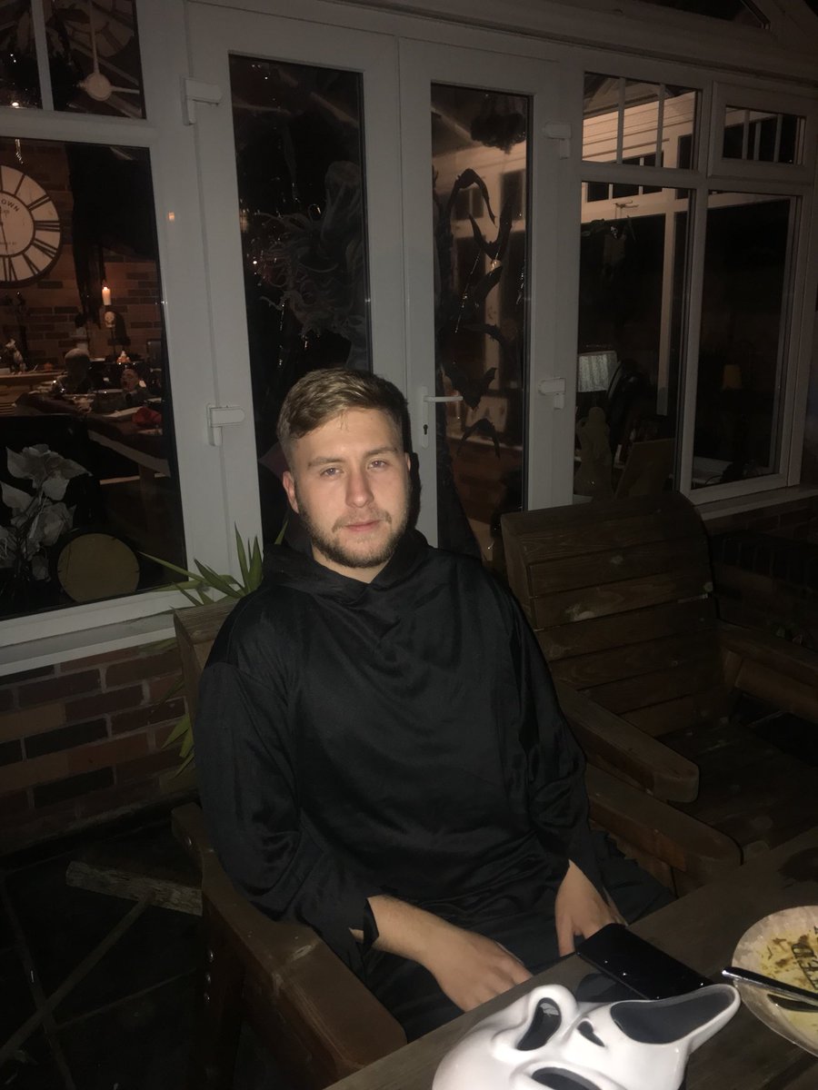 Shark Team FC tweet media