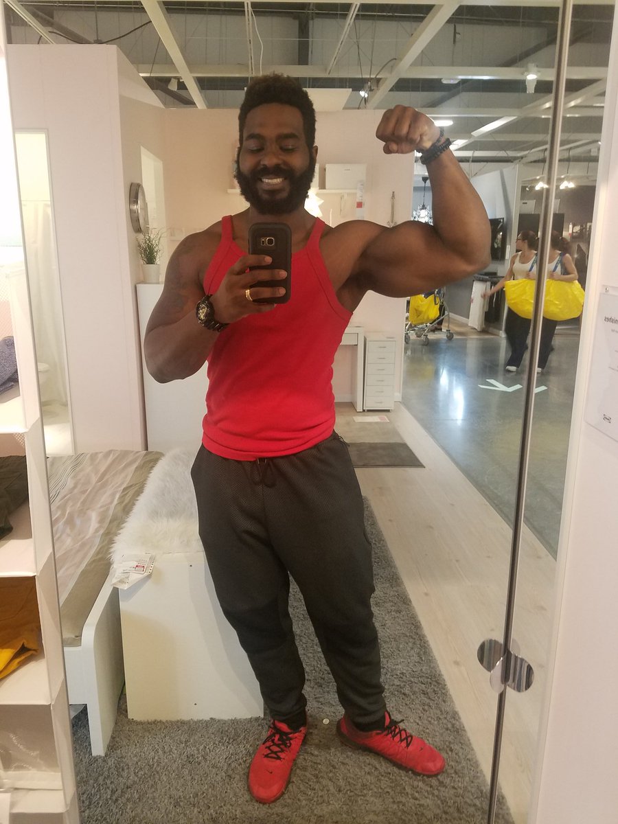 iAmDieselGod's tweet photo. I told @ktownkris I was going on a swolfie spree all over @IKEAUSA. I'm not here to play....#IKEA #IKEAJax #Bodybuilding #Bodysculpting #DieselSeason #DieselGod #Swolfie #SwoleSquad #Fitspo #FitLife #FitnessMotivation #EbonyAesthetics #EbonyFitFreaks #FlexTillYoureFamous https://t.co/F7hB31CgjY