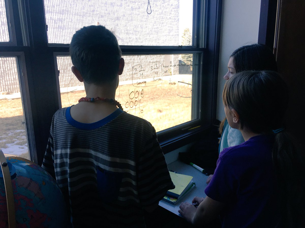 BraceBulldog's tweet photo. 5th graders grappling with rigorous math tasks! #Collaboration #mathworkshop #ssdedu https://t.co/aNAR2YvOI7