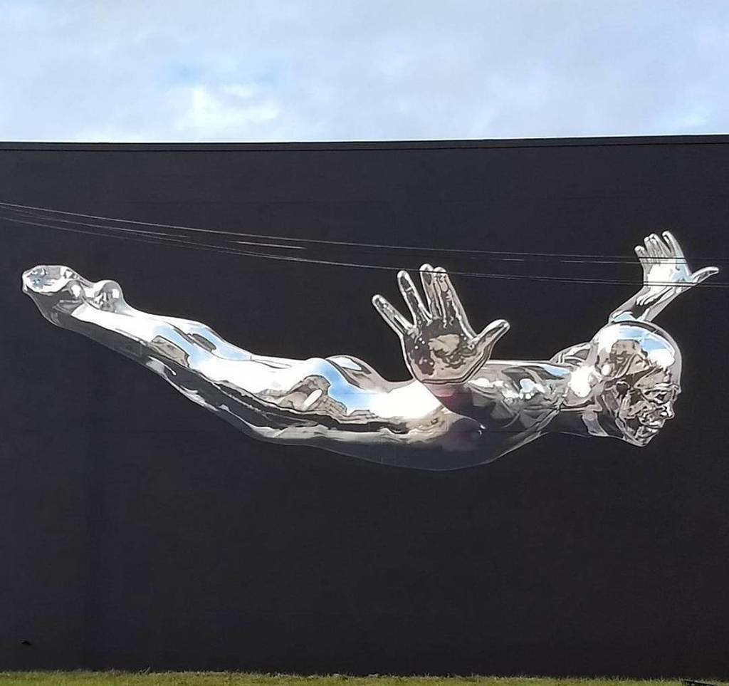 upperplayground's tweet image. Metallic mural by BIK ISMO. via news.upperplayground.com #upnews ift.tt/2AfUIdF