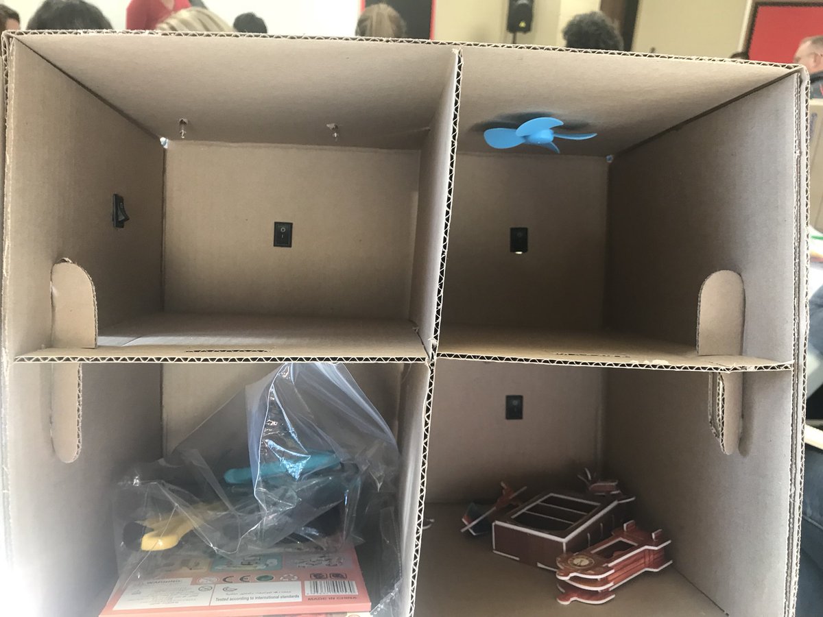 FSExploratorium's tweet photo. This is my kind of PD. Can’t wait to get this going in a classroom! https://t.co/5XYT91P68t