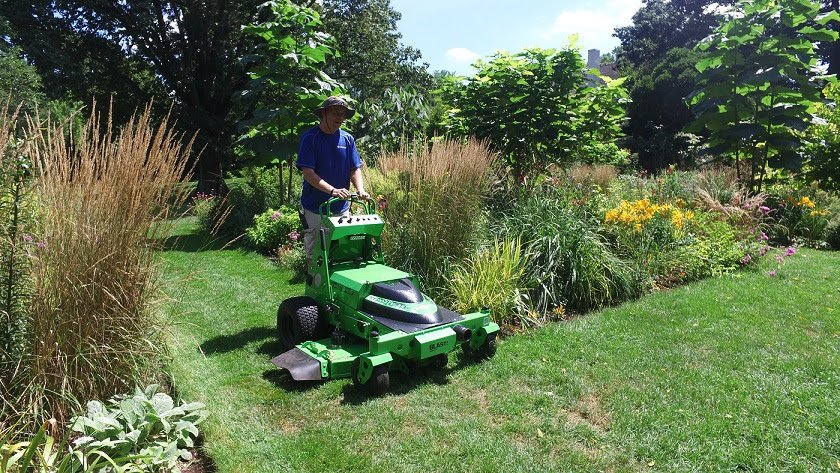 New_Verdant's tweet photo. #Morristown's newest #lawncare service, @New_Verdant is green, sustainable &amp; quiet. If you are interested in a well-maintained lawn, w/zero emissions &amp; little noise, visit https://t.co/lQ17XgJI5O. Sign up now for an estimate (no obligation). Special pricing MoTown area. https://t.co/TaaTPxDc5S