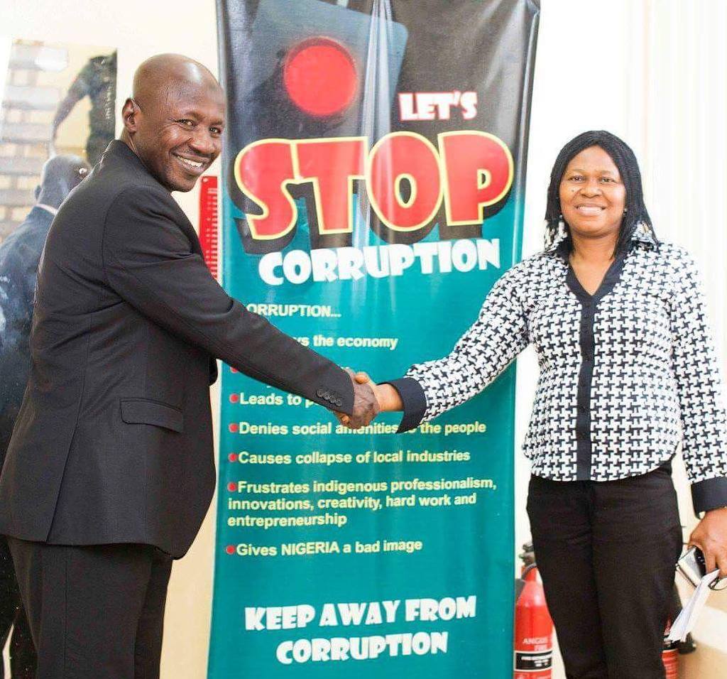 DrJoeOdumakin's tweet photo. Crucial meeting with the @officialEFCC Acting Chairman, Ibrahim Magu at the EFCC Lagos office to fine tune plans for the United Nations International Anti Corruption Day, December 9, 2017. #MovementAgainstCorruption #KillCorruptionNow #IStandAgainstCorru… https://t.co/h0YATkS4yO https://t.co/XpZaaAiRhx