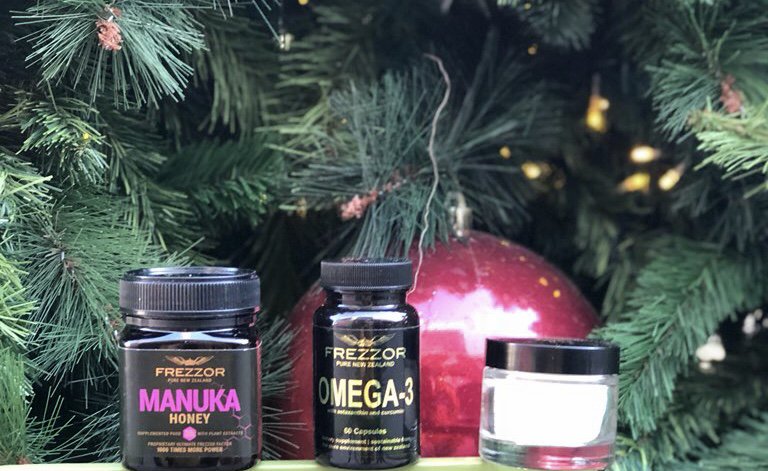 FREZZOR's tweet photo. Happy Holidays from #FREZZOR!  Buy three of our bestsellers for only $99 >> #ManukaHoney UFF 1000, #FREZZOR Omega-3 Black and Mineral-Rich Sea Salt! https://t.co/0lqra6C96A https://t.co/yDz9EDiRFO