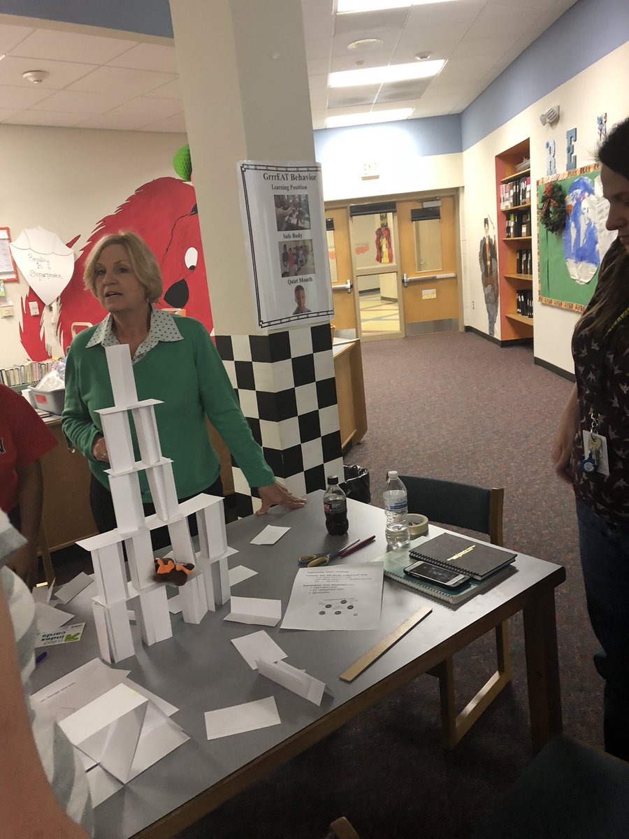 DrSLOates's tweet image. Give them a little competition.....#theengineeringprocess @janfirst @susansel70 #freemanbears