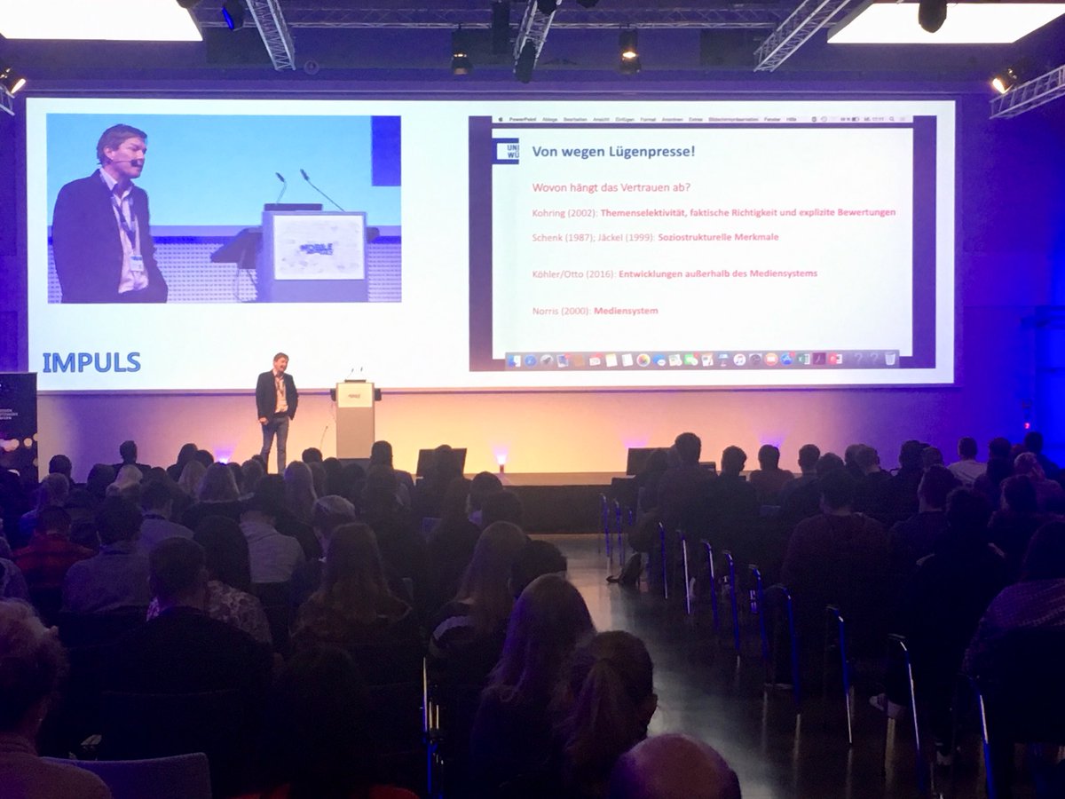 VCG_GSchunk's tweet photo. „Von wegen #Lügenpresse!“ - Prof. Dr. Kim Otto über Glaubwürdigkeit in #Medien #mmd17 @MPKemper @MP_Reinhard https://t.co/LLCiZF69gL