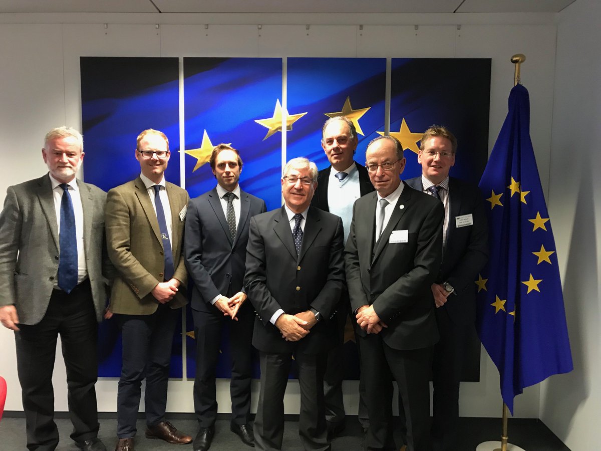 On 27/11 FACE had a very productive meeting with the EU Environment Commissioner @KarmenuVella and his cabinet, where a range of issues linked to #MigratoryBirds, #Geese, #CommonAgriculturalPolicy (CAP) and #LargeCarnivores were discussed - Read more at bit.ly/2zP1YOz