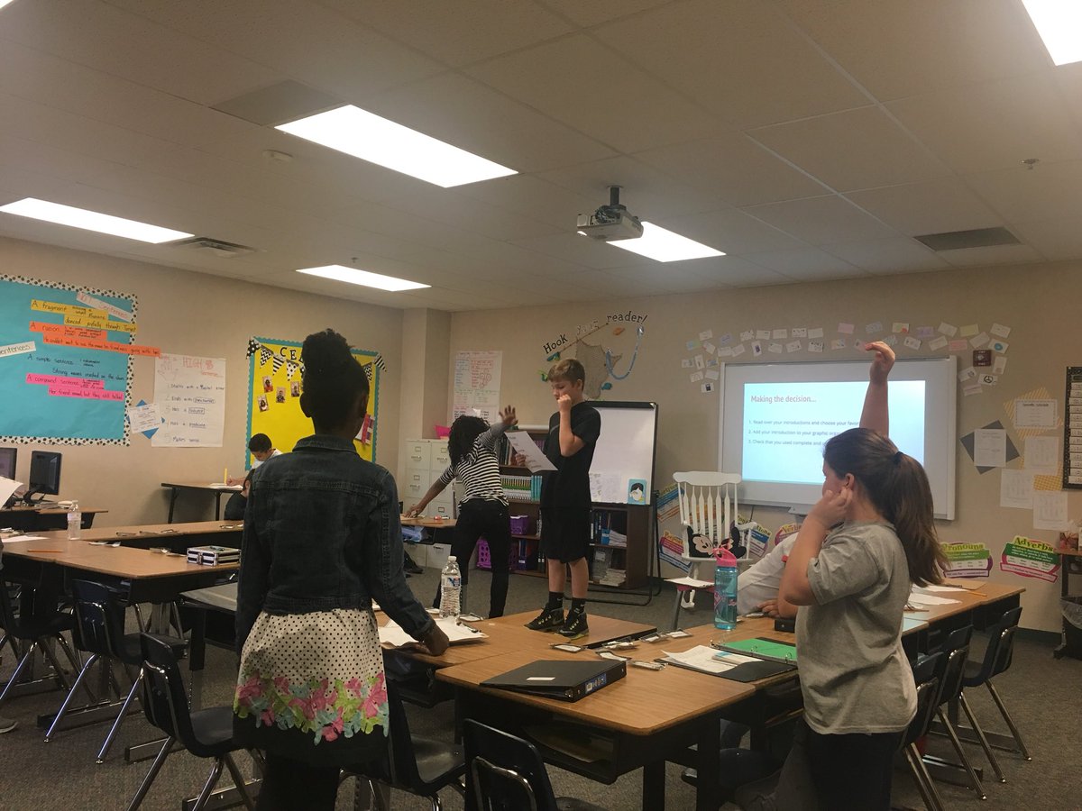 chrisclark7205's tweet photo. Loved my time with these #mckpress 4th graders. They wrote so many awesome introductions @ashabee15 @jvegaedu #hookthereader #stateyourtopic https://t.co/N06Z1UFpJq