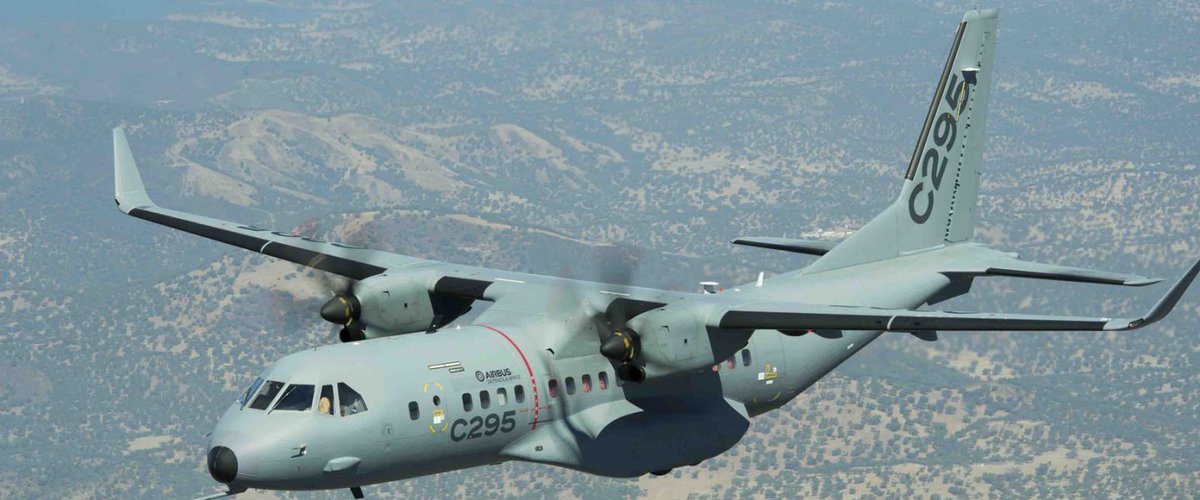 Grabysur's tweet photo. Se cumplen 20 años desde que el #C295 efectuara su primer vuelo, uno de los principales programas de #Airbus en los que participamos. https://t.co/UgUBN8PzLX