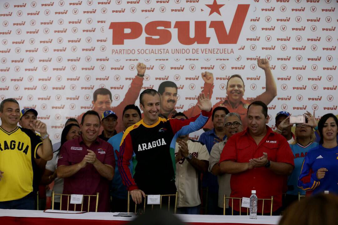 ViceVenezuela's tweet photo. Desde Aragua, cuna de la Revolución sostenemos un encuentro con los candidatos y candidatas de la Patria rumbo al 10D https://t.co/d5D8NgIdw1