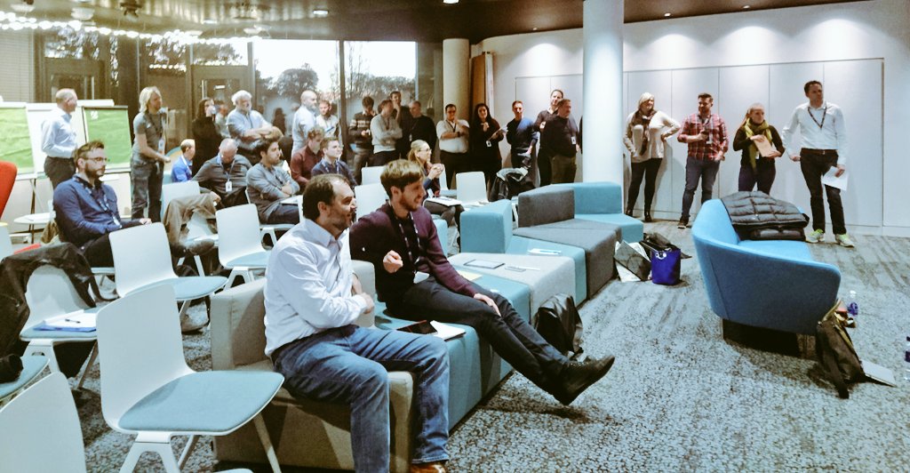 Mel_OR81's tweet photo. Look at the queue for #pitching!!! #Growthmindset #GoDo #GoDoEventNight #Edinburgh https://t.co/TyoVuLcTPr