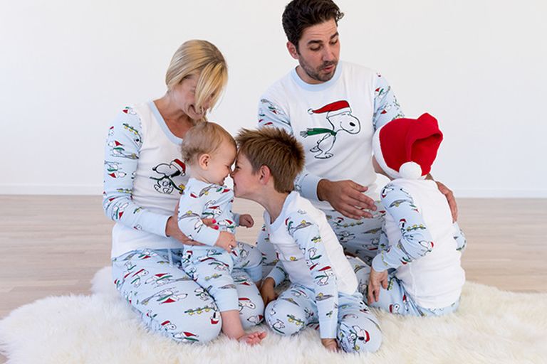 StylishlyInLove's tweet photo. Today on https://t.co/xXJXAax12E
Christmas pj's and photo ops
for the family 🎄🎄🎄
Snoopy Christmas pj's 👇
https://t.co/Xl4JHDkBre
#Christmas #ontheblog #Snoopy https://t.co/xAyaz2T9Gz