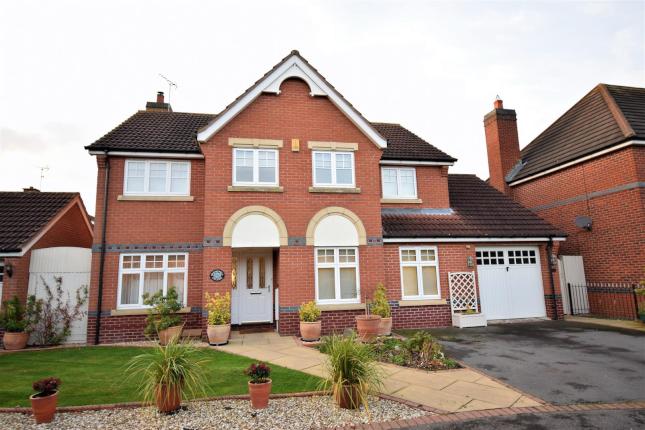 FAMILY HOME IN #FARNSFIELD - Parfitt Drive £450,000 - 4 DOUBLE bedrooms, 2 ensuites, 3 reception rooms &amp; study plus so much more...gascoines.co/for-sale/farns…