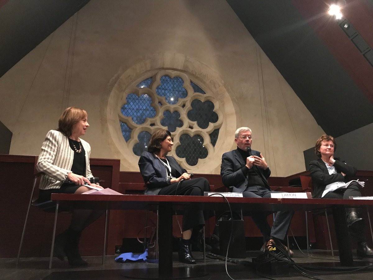 EBLexing's tweet photo. #Technolex 2017 : table ronde IA et gouvernance des algorithmes avec Louise Guerre, Christiane Feral Schuhl, Bernard Lamon et Ghislaine Chartron @feral_schuhl @ArchimagRedac https://t.co/UVzi5W5feF